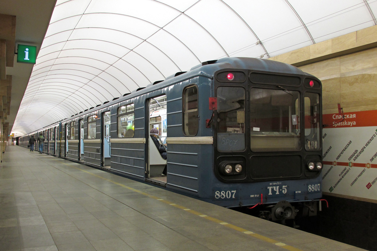 Санкт-Петербург, 81-717 (ЛВЗ) № 8807