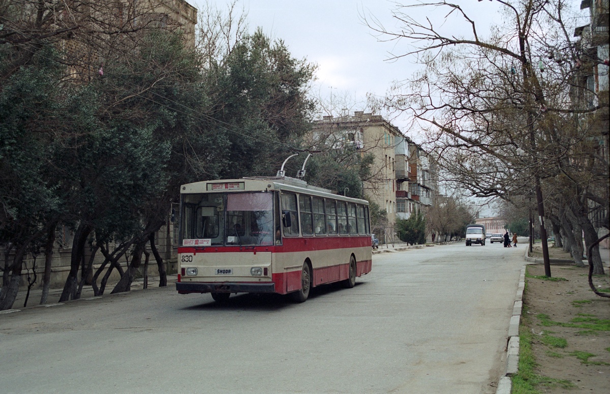 Баку, Škoda 14Tr02 № 830