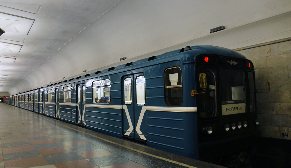 Москва, 81-717.5М (МВМ) № 2677