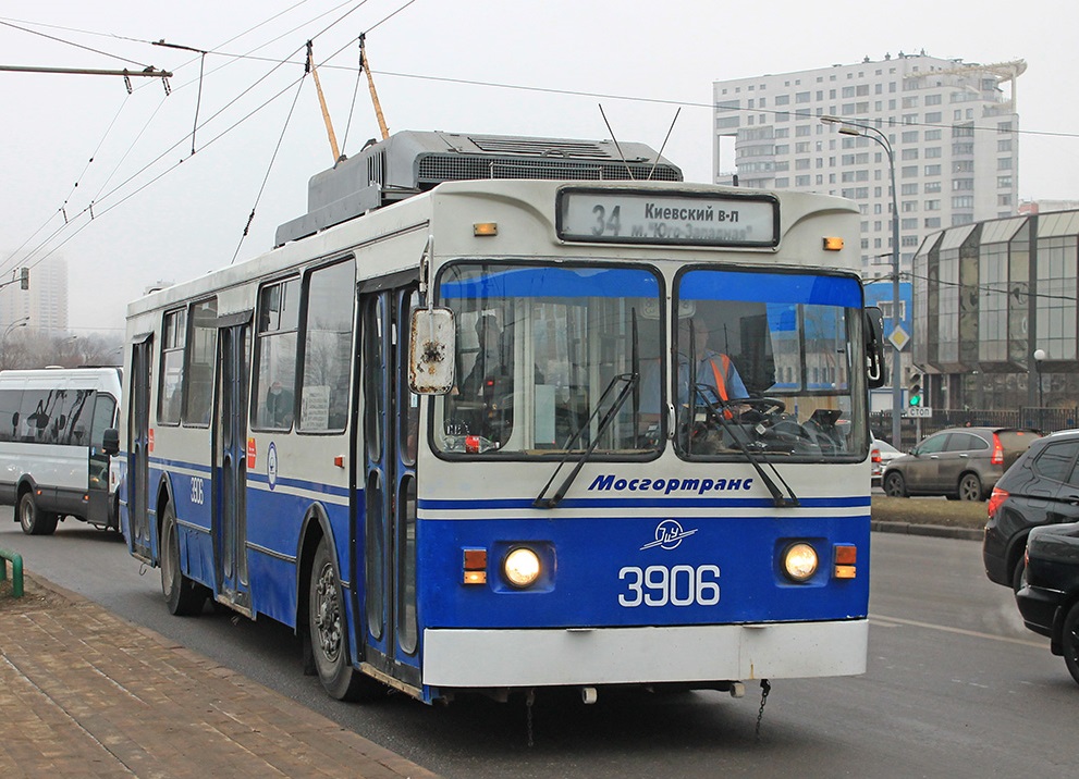 Москва, ЗиУ-682ГМ1 (с широкой передней дверью) № 3906