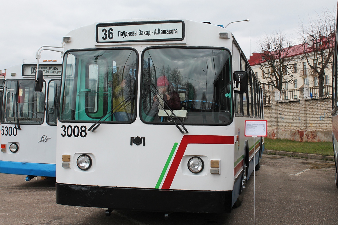 Минск, АКСМ 101ПС № 3008; Минск — Выставка музейных автобусов и троллейбусов 19.04.2015