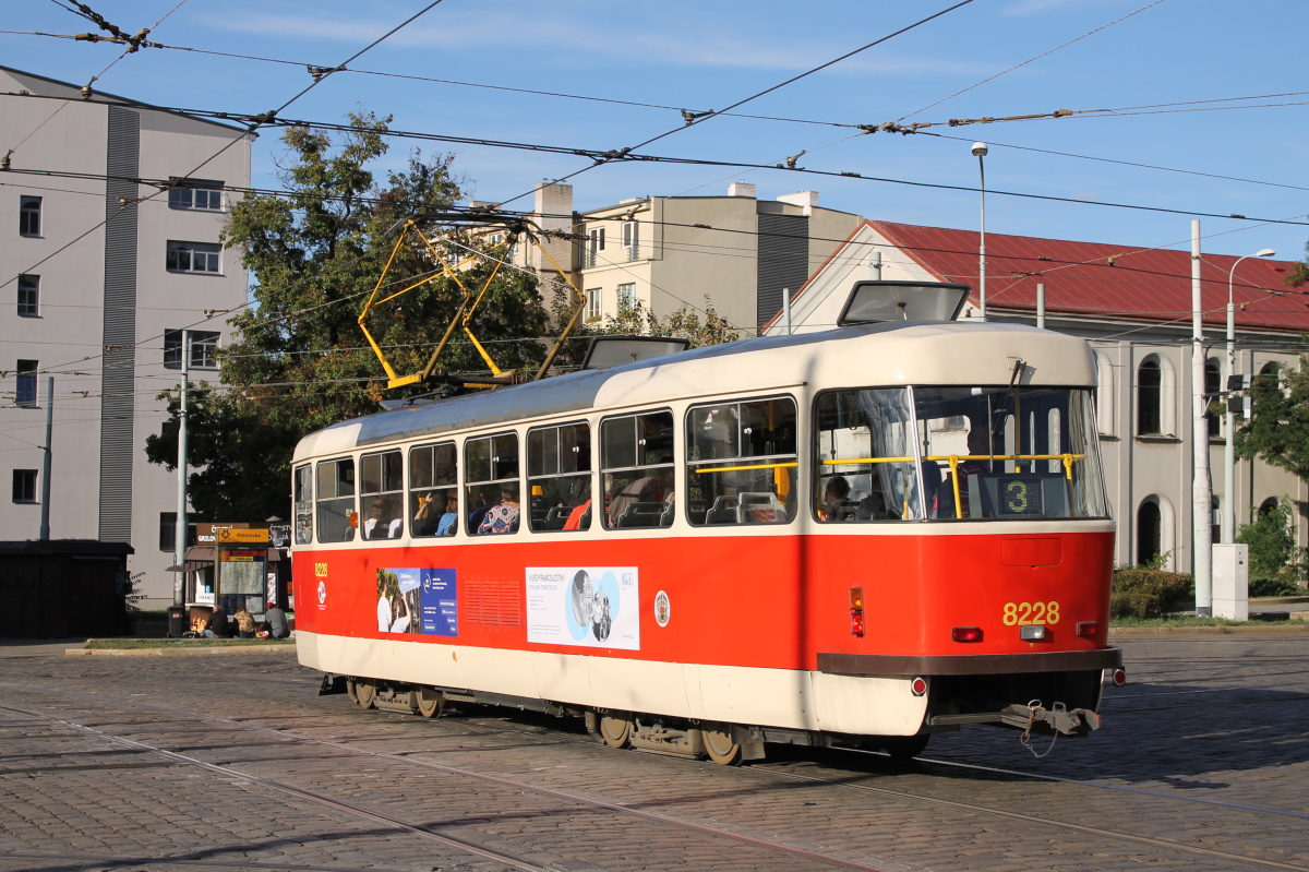 Прага, Tatra T3R.P № 8228