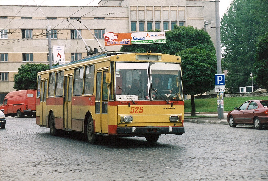 Львов, Škoda 14Tr02/6 № 525