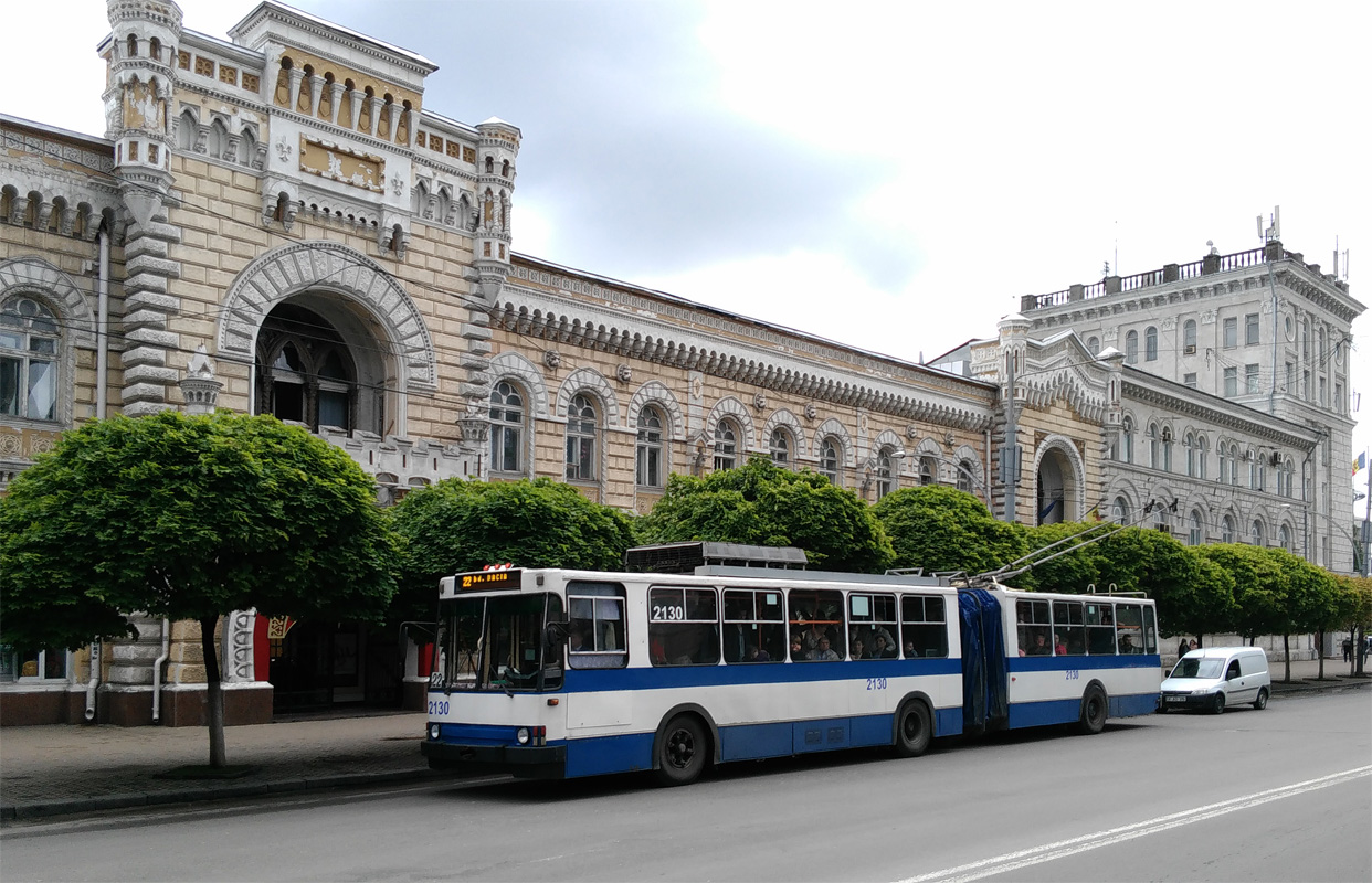 Кишинёв, ЮМЗ Т1 № 2130 Кишинёв, ЮМЗ Т1 № 2130