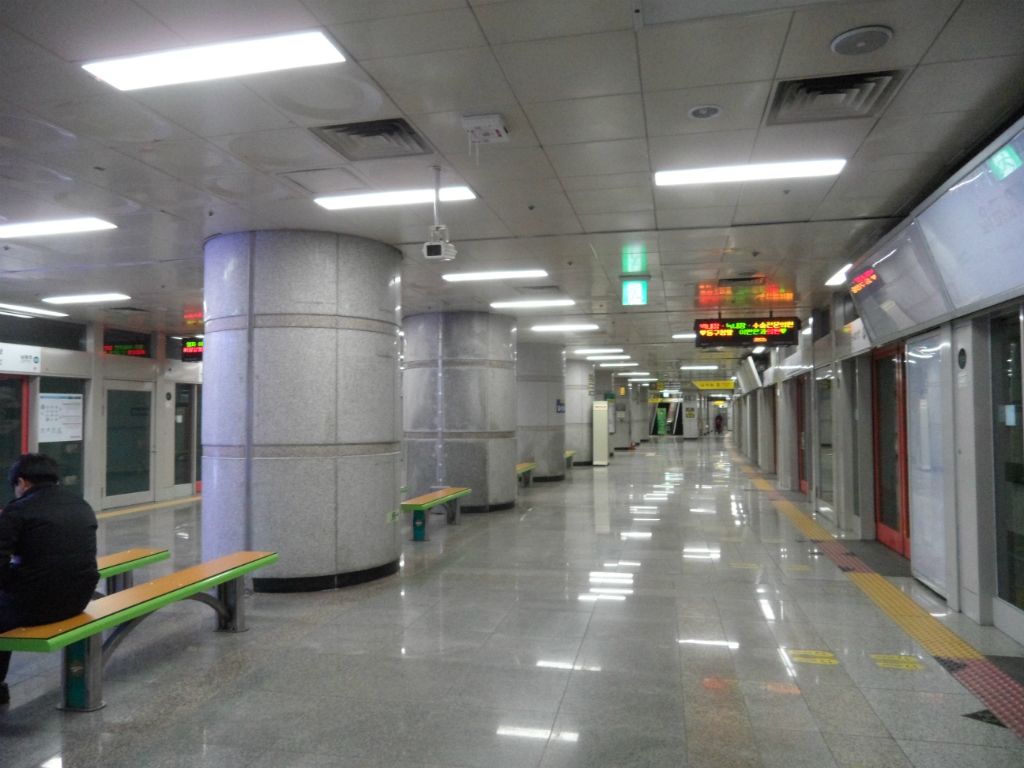 Кванджу — Метрополитен — Линия 1 (1호선)