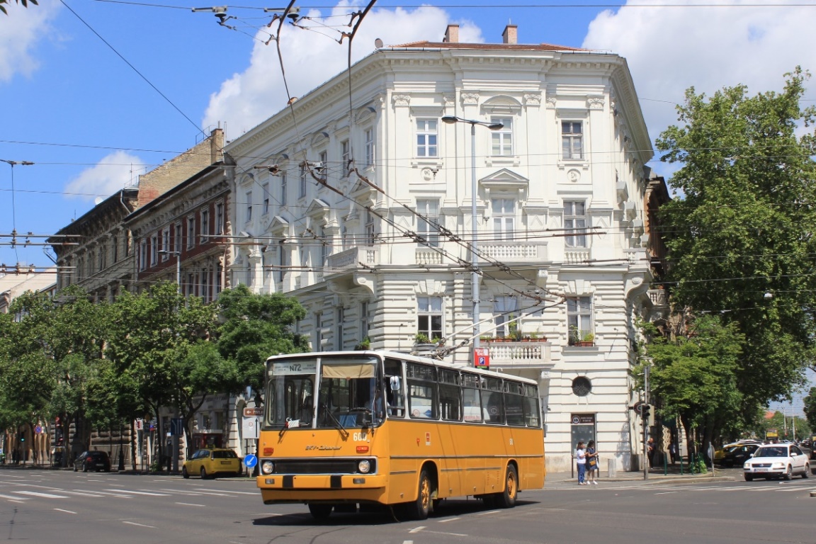 Будапешт, Ikarus 260.T1 № 600
