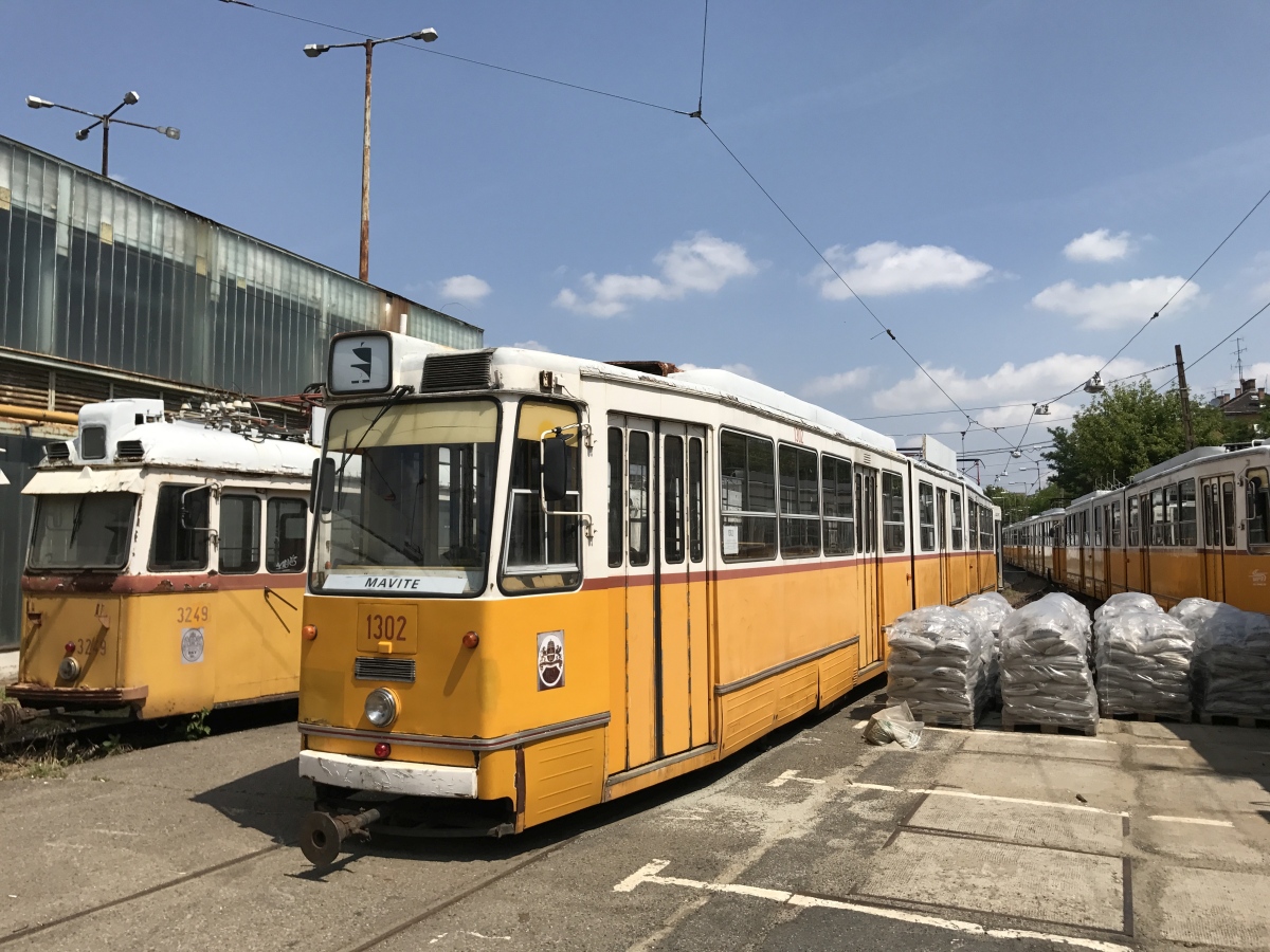 Будапешт, Ganz UV1 № 3249; Будапешт, Ganz CSMG2 № 1302; Будапешт — Трамвайные депо