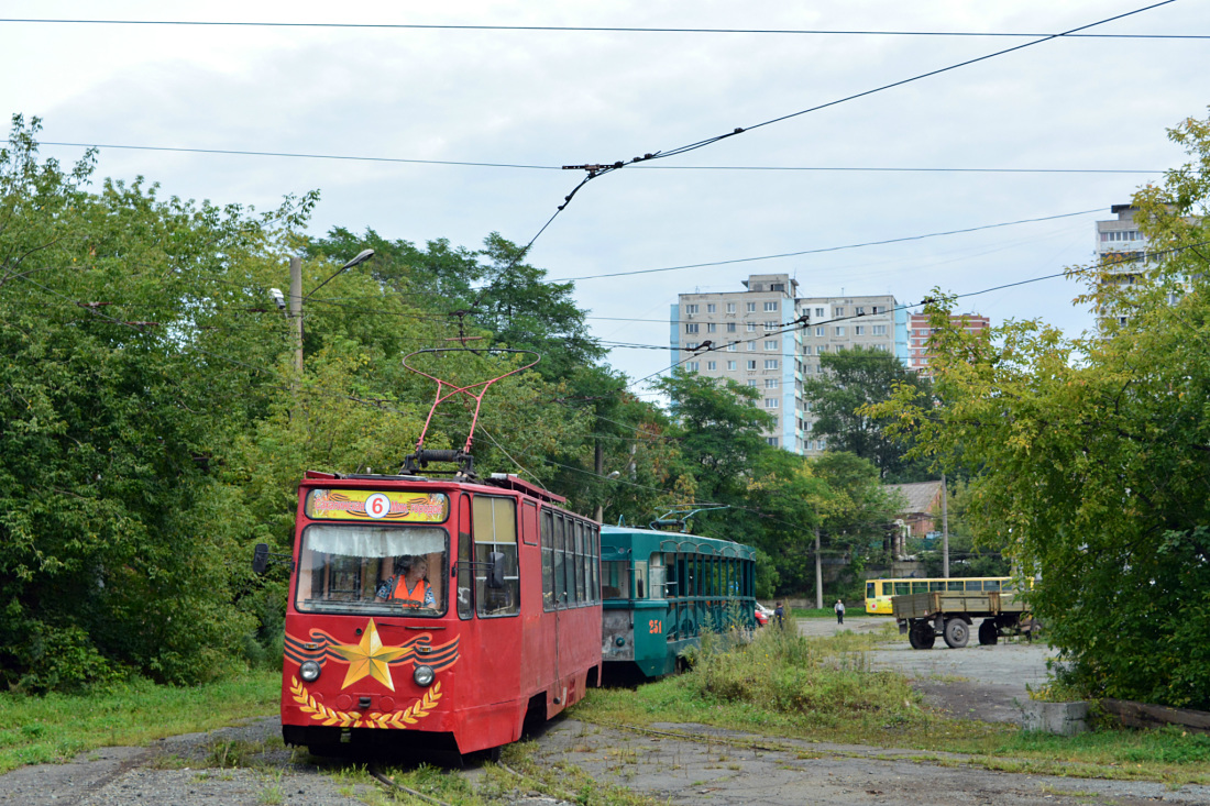 Владивосток, 71-132 (ЛМ-93) № 320; Владивосток — Ретро-вагон