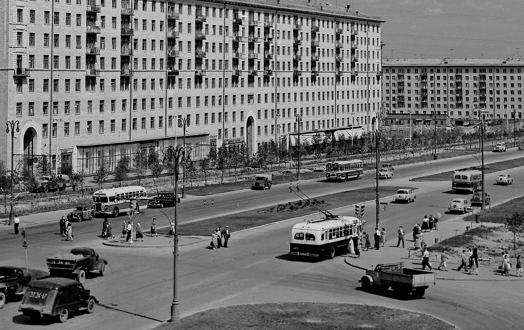 Москва, МТБ-82М № 1105; Москва — Исторические фотографии — Трамвай и Троллейбус (1946-1991)