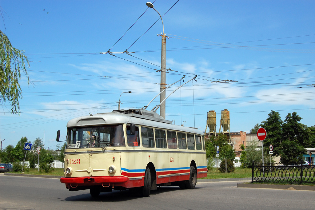 Ровно, Škoda 9TrH29 № 123