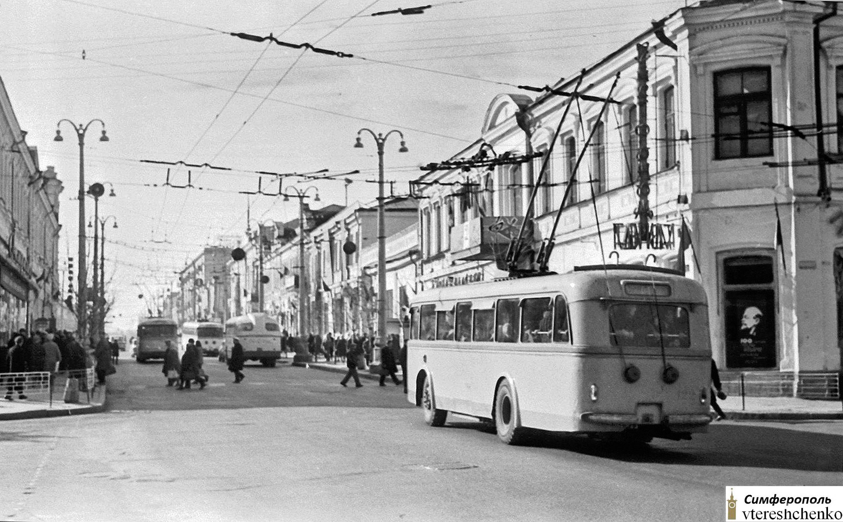 Крымский троллейбус, Škoda 8Tr8 № 122; Крымский троллейбус — Исторические фотографии (1959 — 2000)