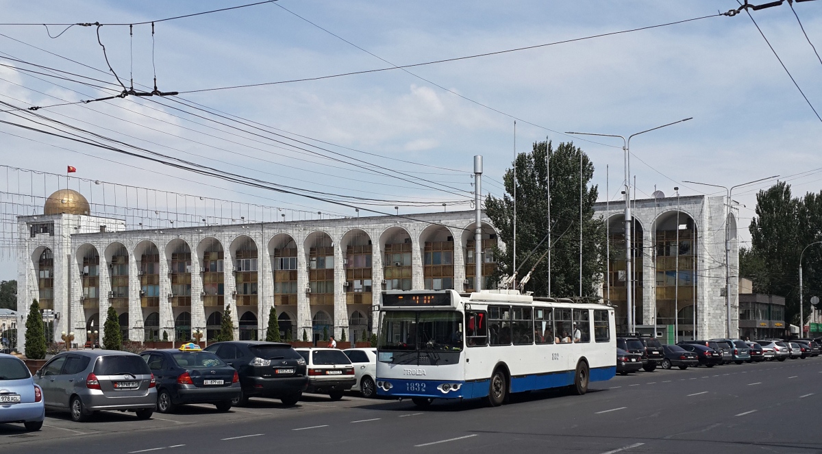 Бишкек, ЗиУ-682Г-016.05 № 1832