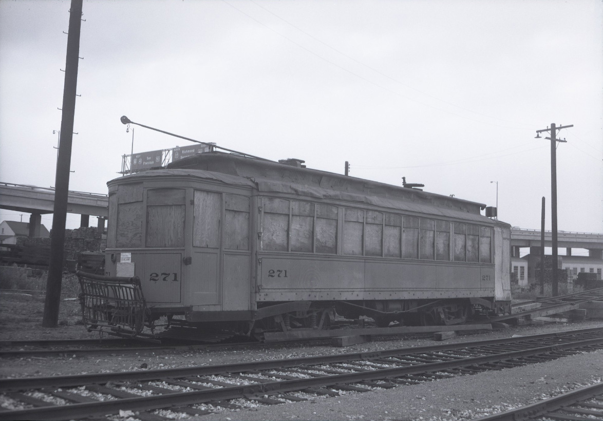 Суисун-Сити, Четырёхосный моторный St. Louis № 271 Суисун-Сити, Четырёхосный моторный St. Louis № 271