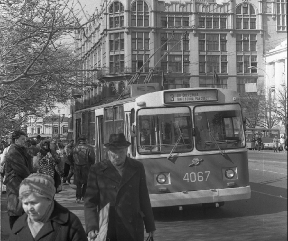 Москва, ЗиУ-682В № 4067; Москва — Исторические фотографии — Трамвай и Троллейбус (1946-1991)