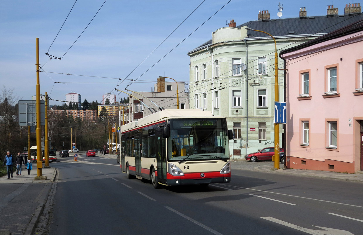Йиглава, Škoda 24Tr Irisbus Citelis № 63; Йиглава — Троллейбусные линии и инфраструктура