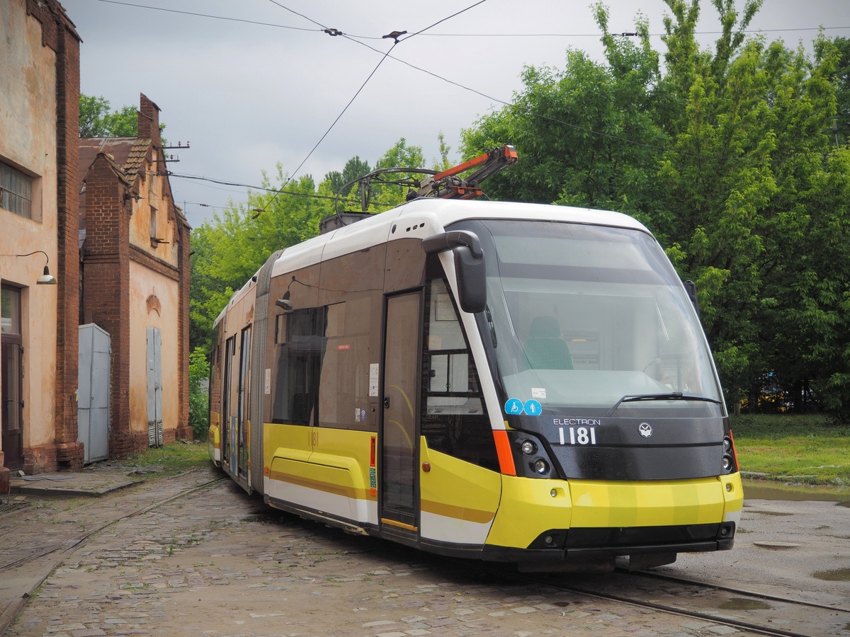 Львов, Electron T3L44 № 1181; Львов — Выставка трамваев по случаю 125 годовщины львовского трамвая