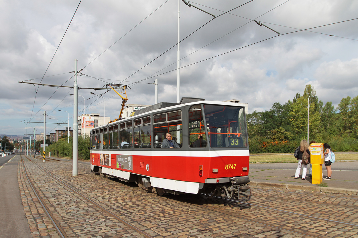 Прага, Tatra T6A5 № 8747
