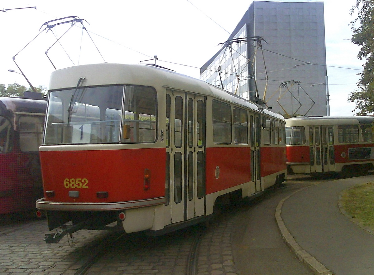 Прага, Tatra T3 № 6852