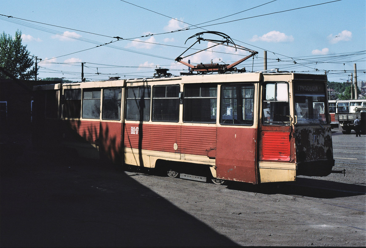 Прокопьевск, 71-605 (КТМ-5М3) № ВД17