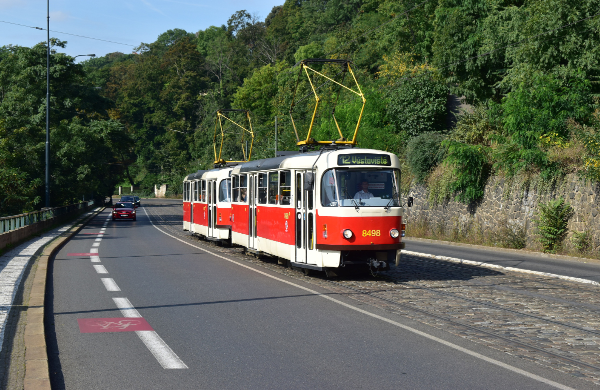 Прага, Tatra T3R.P № 8498