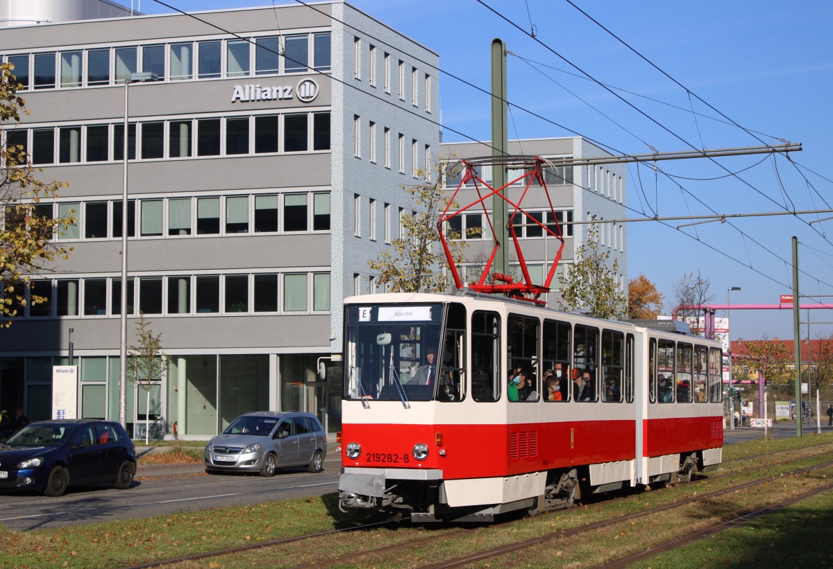 Берлин, Tatra KT4D № 219 282-8; Берлин — Открытие линии Adlershof-Schöneweide, официальное прощание с Татрами