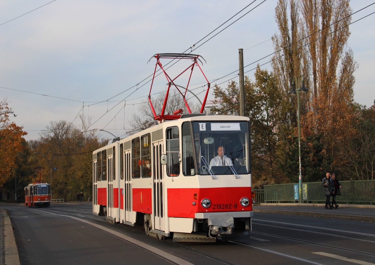 Берлин, Tatra KT4D № 219 282-8; Берлин — Открытие линии Adlershof-Schöneweide, официальное прощание с Татрами