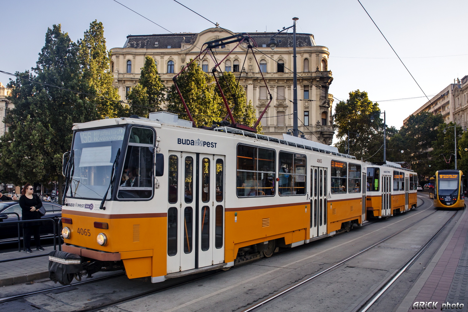 Будапешт, Tatra T5C5K2 № 4065; Будапешт, CAF Urbos 3 № 2226