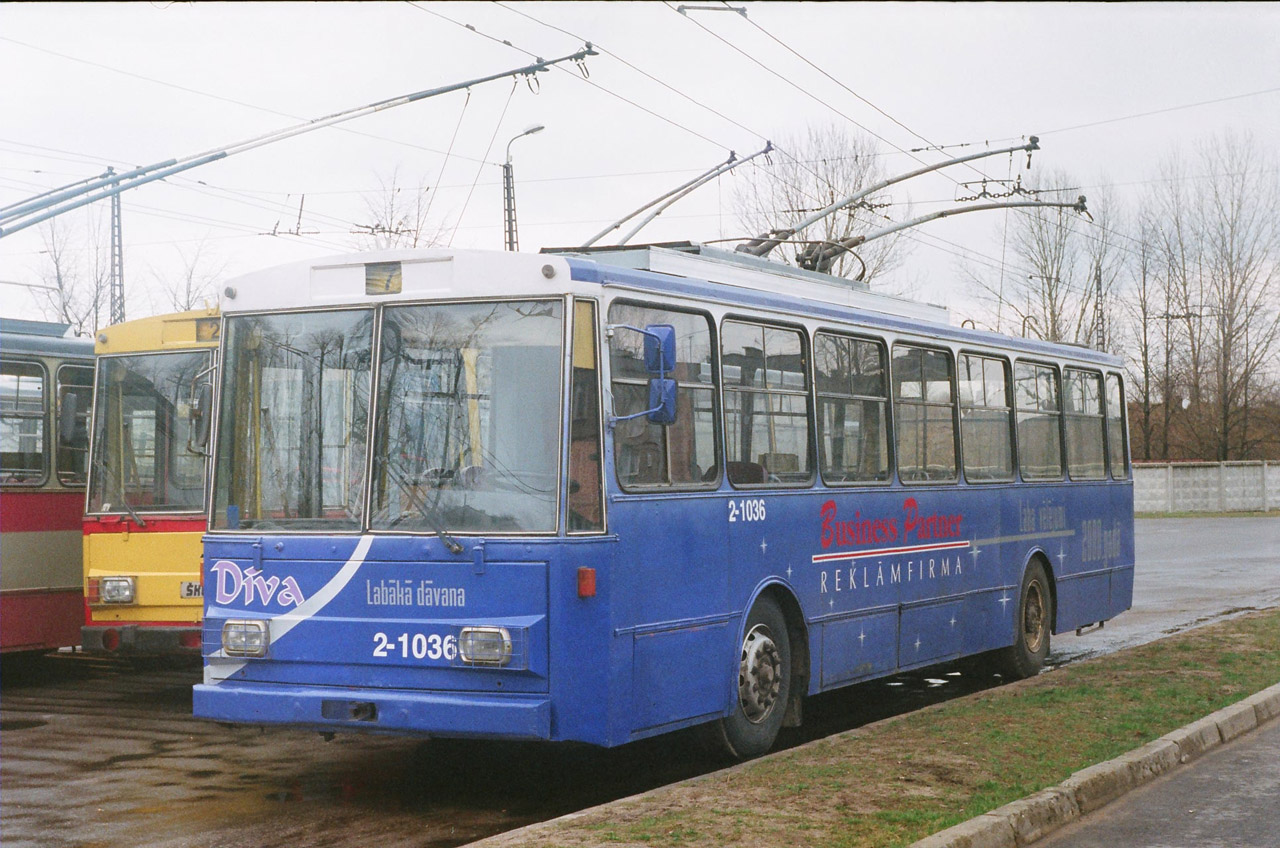 Рига, Škoda 14Tr02 № 2-1036