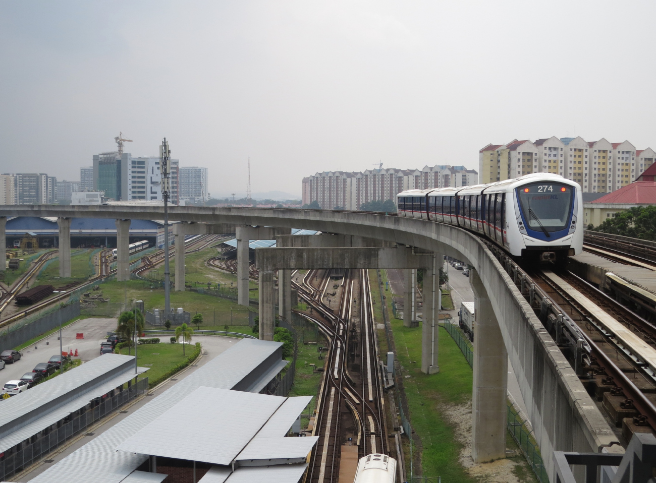 Куала-Лумпур, Bombardier Innovia Metro 300 № 274; Куала-Лумпур — Линия 5 — LRT (Kelana Jaya Line)