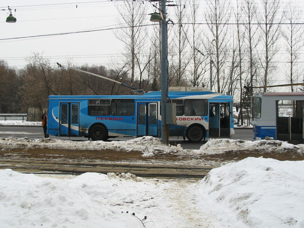 Москва, МТрЗ-6223-0000010 № 2001