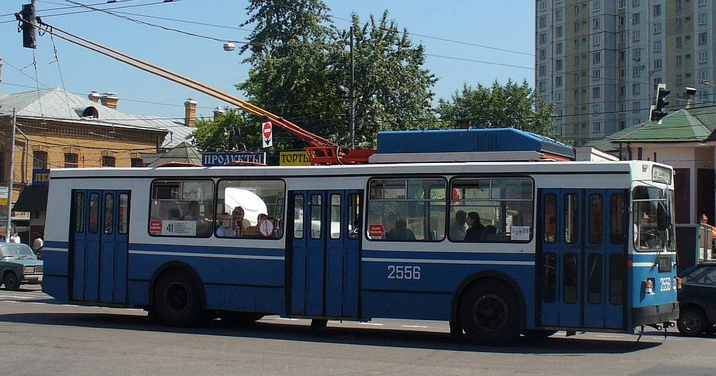 Москва, ЗиУ-682ГМ1 (с широкой передней дверью) № 2556