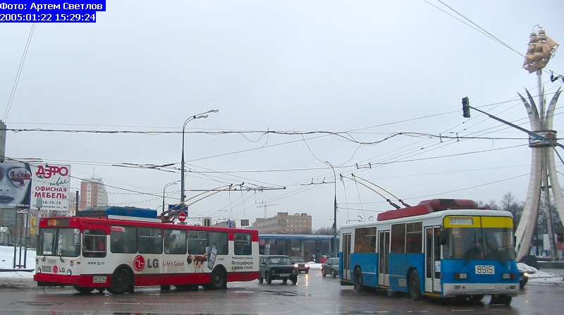 Москва, МТрЗ-6223-0000010 № 8005; Москва, БТЗ-52761Р № 8915