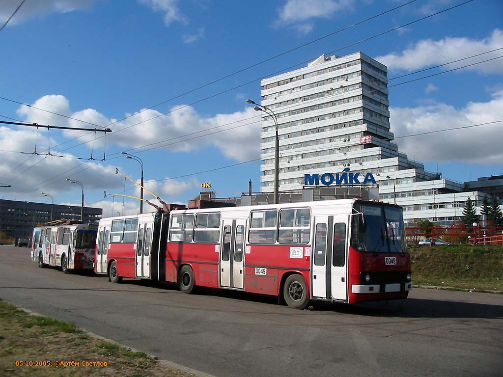 Moskva, Ikarus 280T № 0049