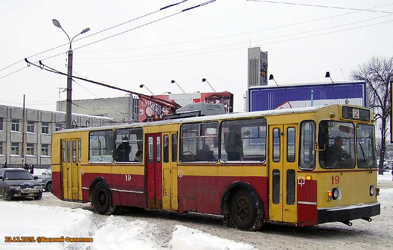 Tver, ZiU-682V č. 19; Tver — Tver trolleybus in the early 2000s (2002 — 2006)