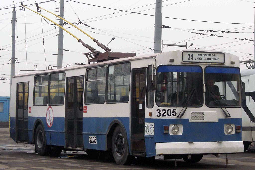 Москва, ЗиУ-682Г [Г00] № 3205