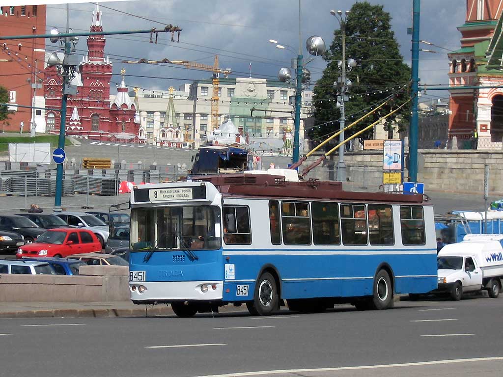 Москва, ЗиУ-682Г-016.02 (с широкой 1-й дверью) № 8451