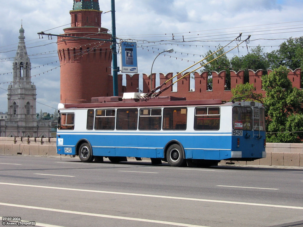 Москва, ЗиУ-682Г-016.02 (с широкой 1-й дверью) № 8451