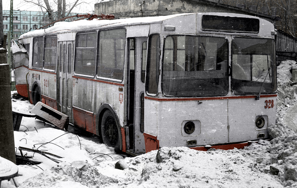 Владимир, ЗиУ-682В1 № 328