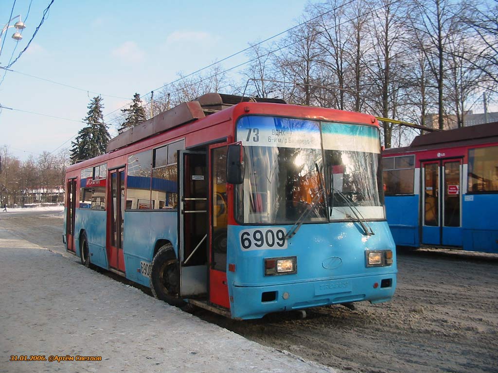 Москва, БТЗ-52761Р № 6909