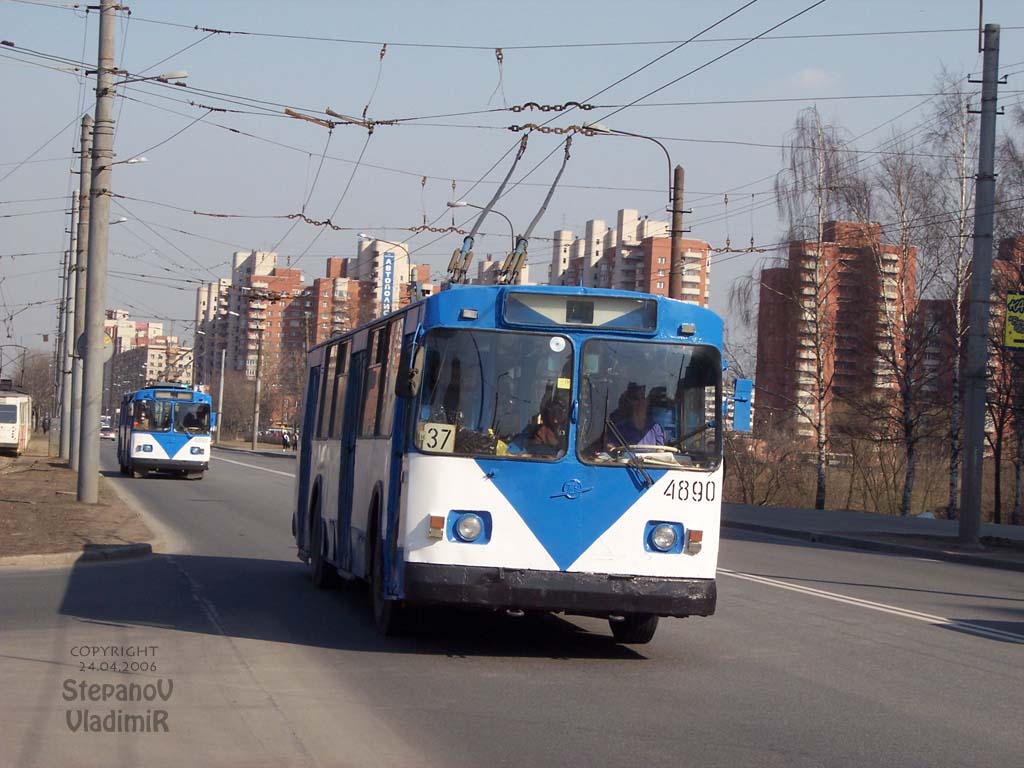 Санкт-Петербург, ЗиУ-682В-012 [В0А] № 4890