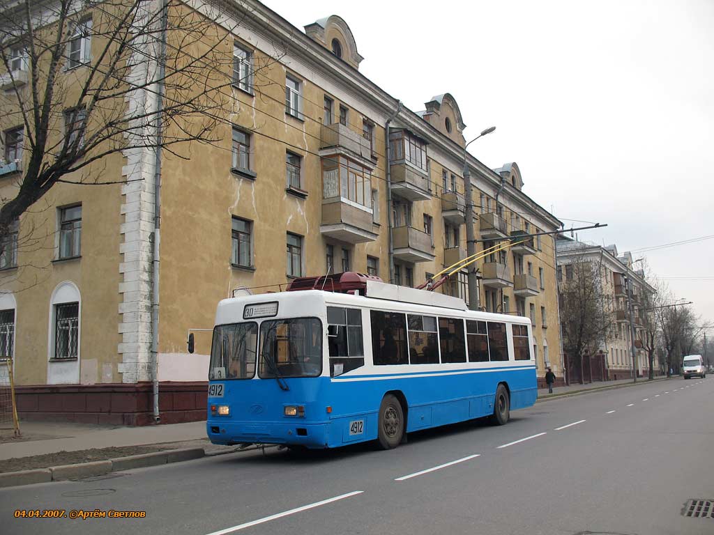 Москва, БТЗ-52761Р № 4912