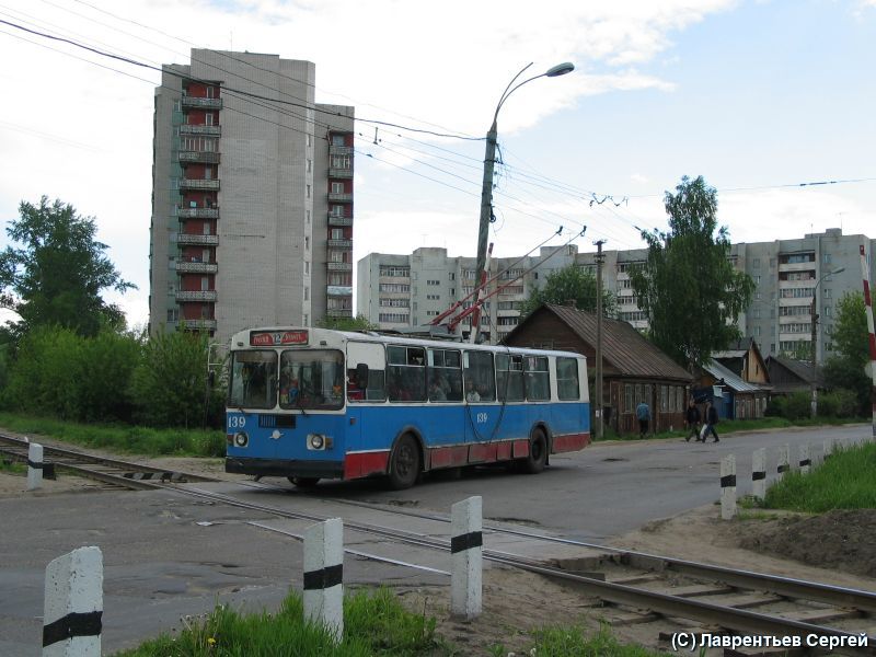 Тверь, ЗиУ-682Г10 № 139; Тверь — Тверской троллейбус в начале 2000-х гг. (2002 — 2006 гг.); Тверь — Троллейбусные линии: Заволжский район