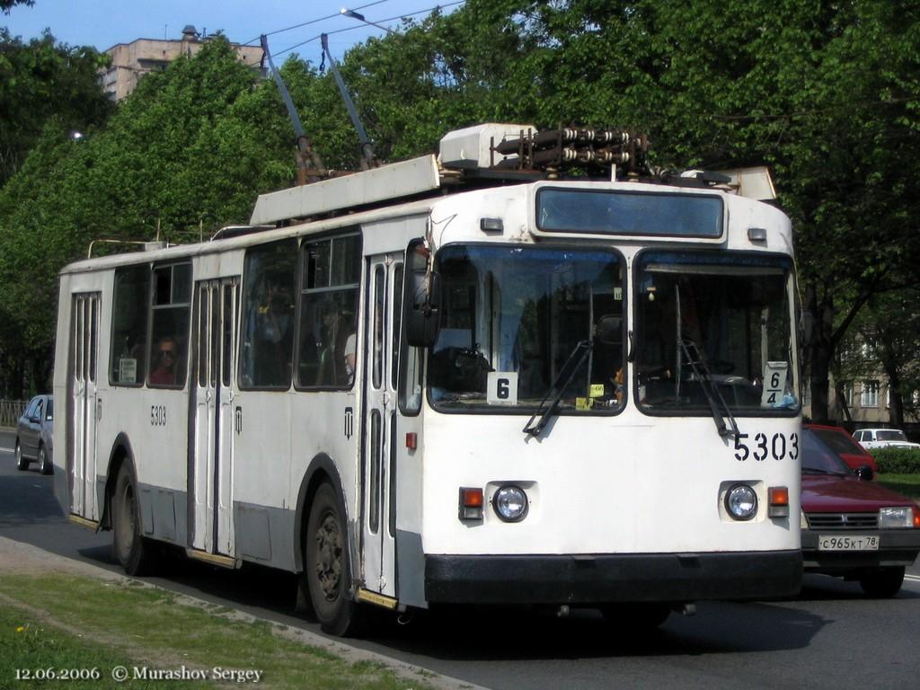Санкт-Петербург, ЗиУ-682Г [Г00] № 5303