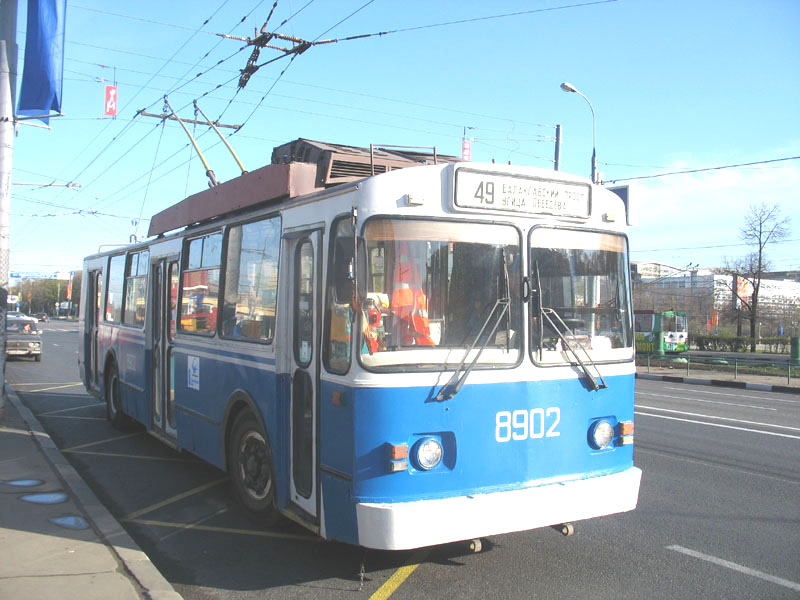 Москва, БТЗ-5276-01 № 8902
