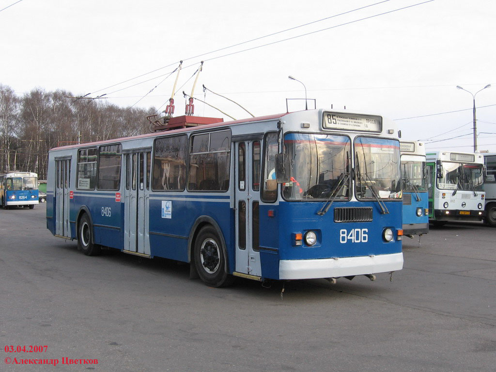 Moskau, ZiU-682G-016  [Г0М] Nr. 8406