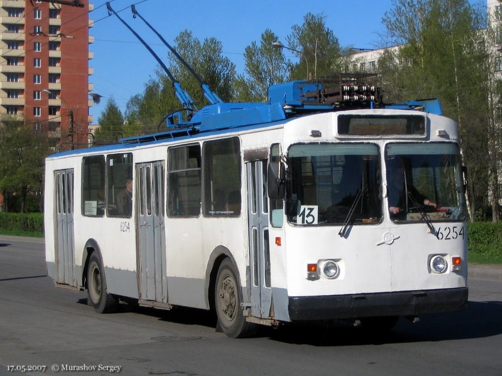 Санкт-Петербург, ЗиУ-682В № 6254