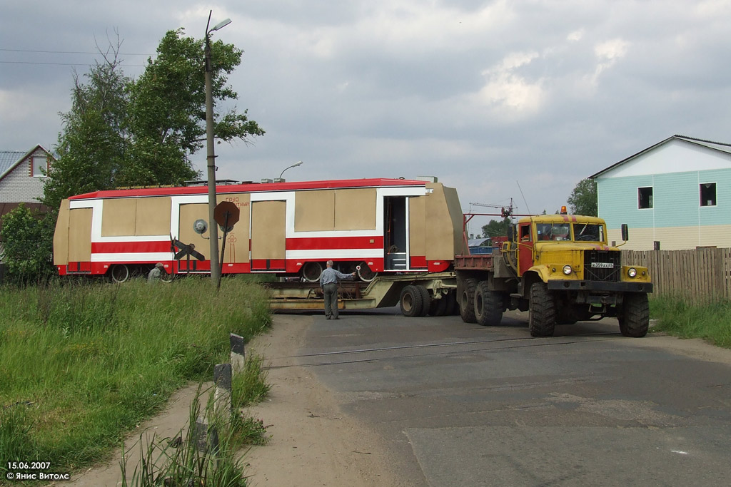 Tver — 06.2007 — Arrival of LM-99AENM wagons