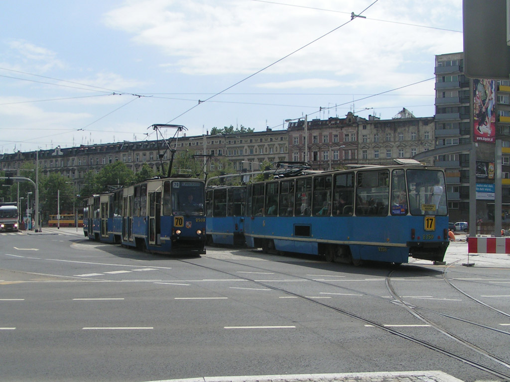 Вроцлав, Konstal 105Na № 2502; Вроцлав, Konstal 105Na № 2359