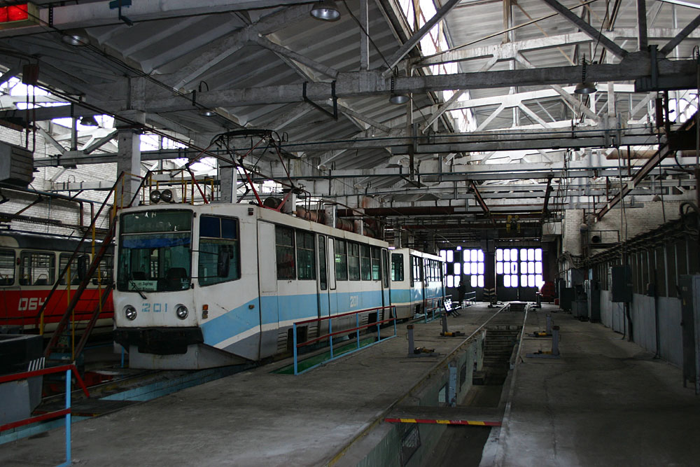 Кривой Рог, 71-611 № 201