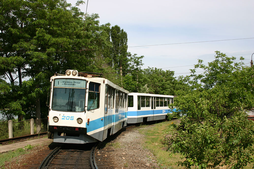 Кривой Рог, 71-611 № 205; Кривой Рог — Покатушки по СТ на тройнике 71-611 СМЕ 203+204+205 от 12 июня 2006 года
